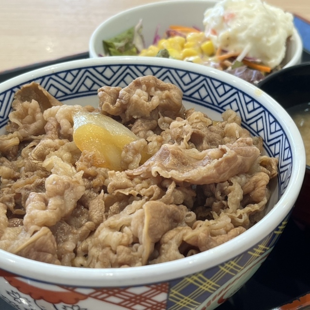 吉野家 国立府中インター店 - 谷保（牛丼）の写真（食べログが提供するog:image）