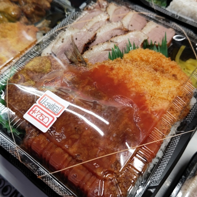 デリカぱくぱく 浅草店 - 浅草（つくばＥＸＰ）（弁当）の写真（食べログが提供するog:image）