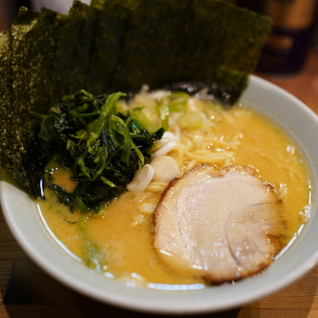 鶴一家 (神奈川/ラーメン)