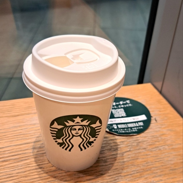 スターバックスコーヒー 高輪ゲートウェイ駅店（STARBUCKS COFFEE） - 高輪ゲートウェイ（カフェ）の写真（食べログが提供するog:image）