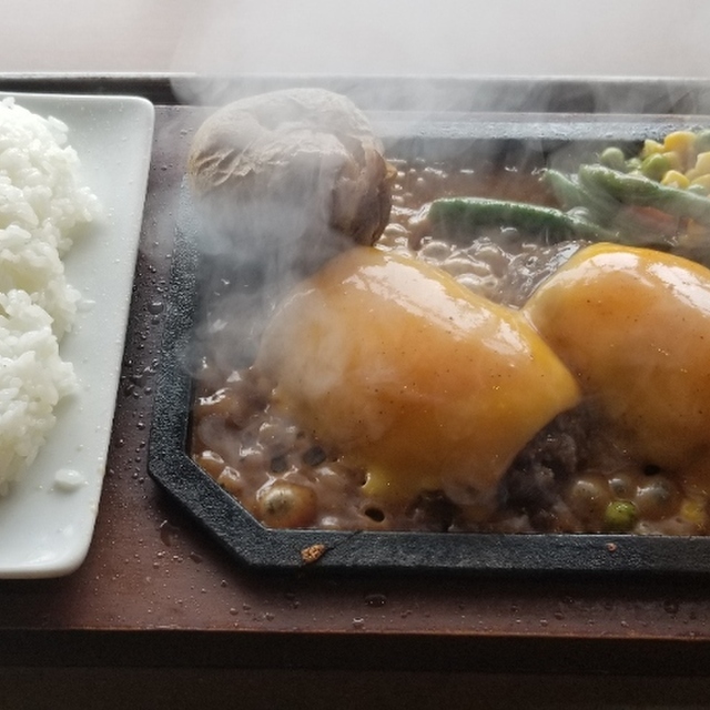 東京ミートレア GOLD　RU$H 南大沢店（ゴールドラッシュ） - 南大沢（ハンバーグ）の写真（食べログが提供するog:image）