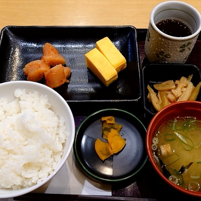 福そば・福うどん うぃんぐ - 福岡空港（立ち食いそば）の写真（食べログが提供するog:image）