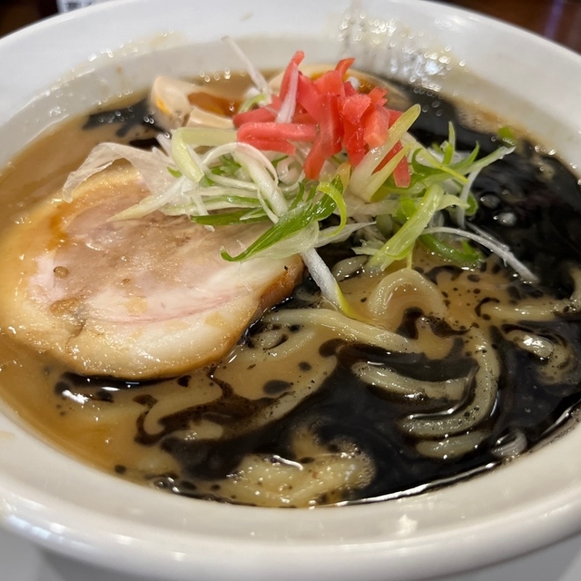 ラーメン 猪や（INOYA） - 青山（ラーメン）の写真（食べログが提供するog:image）