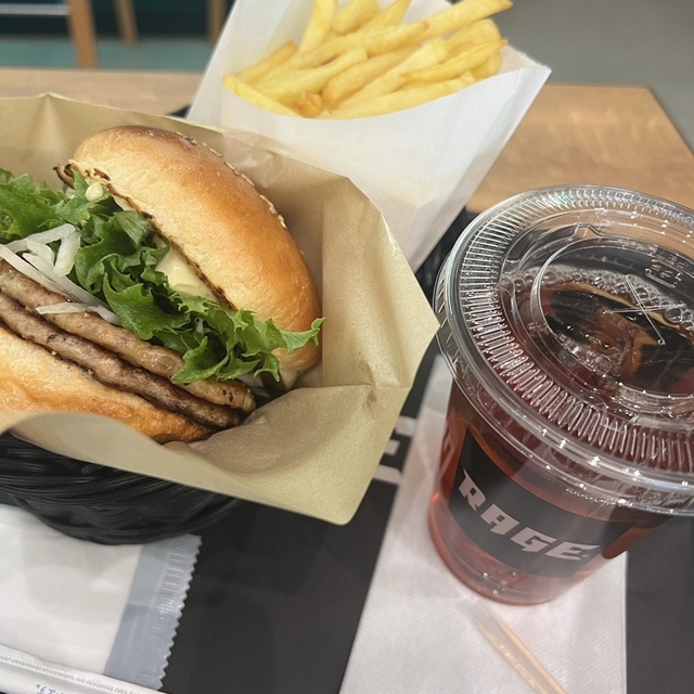 CAFÉ BAR ROLLING STONE - 北池袋（カフェ）の写真（食べログが提供するog:image）