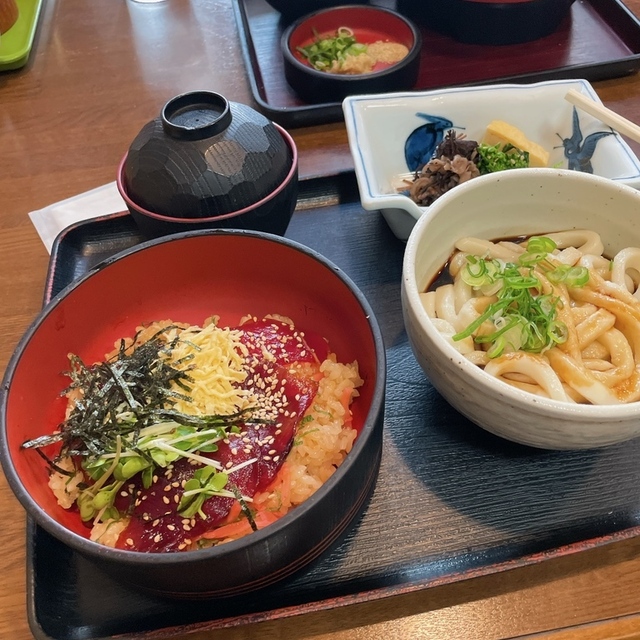 七越茶屋 - 鳥羽（うどん）の写真（食べログが提供するog:image）