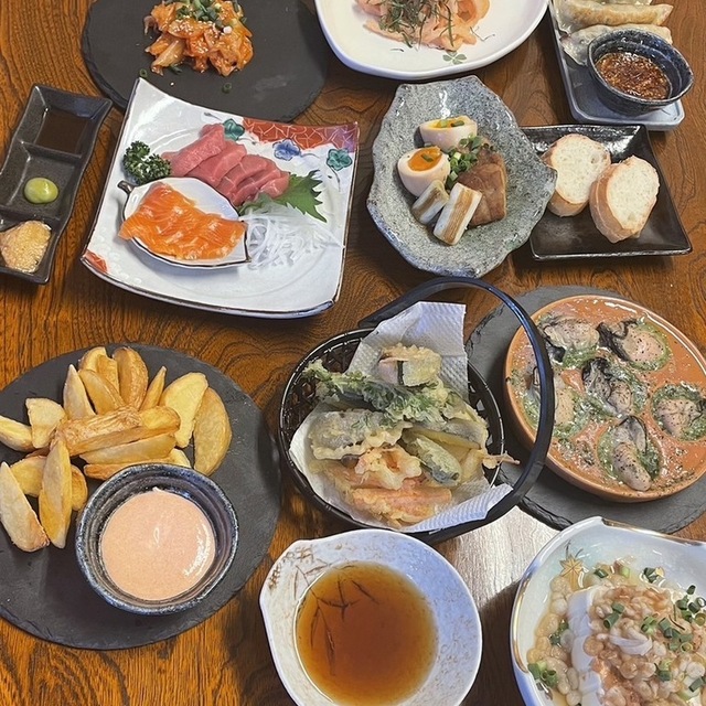 内観写真 : 酒亭 雅楽 (garaku) - 小作/居酒屋 | 食べログ