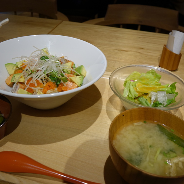 おぼんdeごはん 東京ドームシティラクーア店 後楽園 和食 その他 食べログ