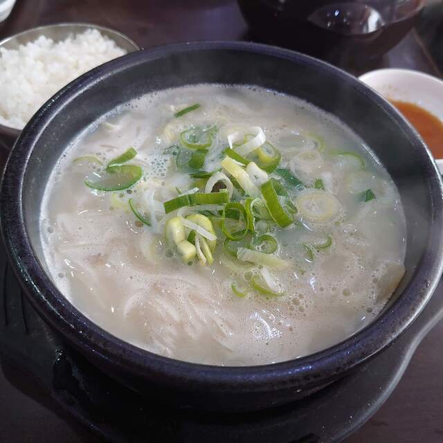 별내옥설농탕 （ピョルネオッソルロンタン） - 東大門市場... 食べログ 별내옥설농탕 (東大門市場　トンデムンシジャン/韓国料理)
