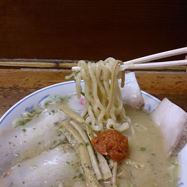 龍上海 横浜店 リュウシャンハイ 新横浜 ラーメン 食べログ