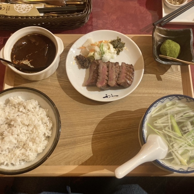 牛たん炭焼 利久 角田店 - 角田/牛タン | 食べログ