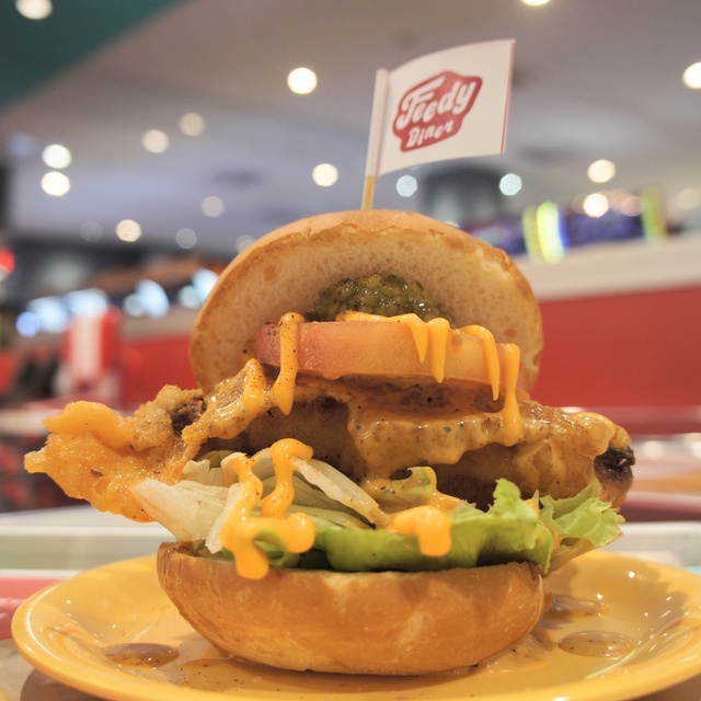Feedy Diner&Arcade