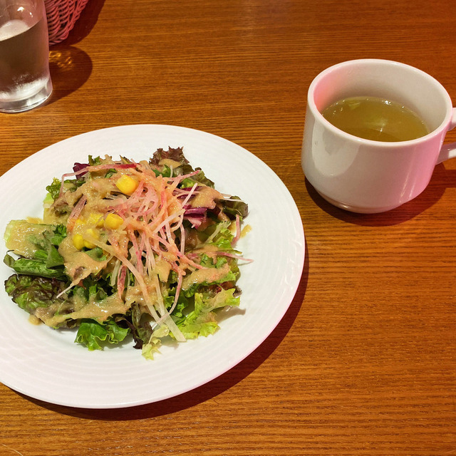 AMERICAN DINING TOMATO&ONION 立川店（トマト&オニオン）～イメージ画像１～