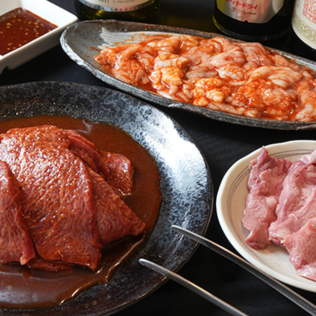  ■肉の卸業者が選び抜いた「佐賀牛」をリーズナブルに味わえる！貸切利用もご相談ください ■予算(夜):￥5,000～￥5,999