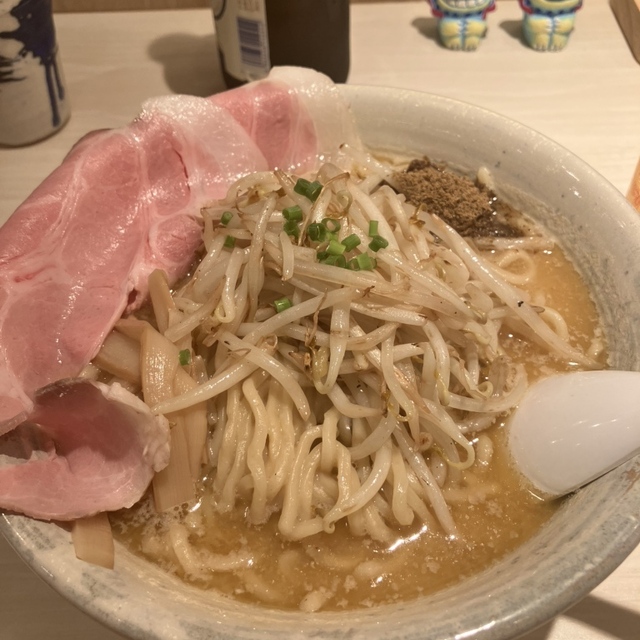 ナミノリビーチ