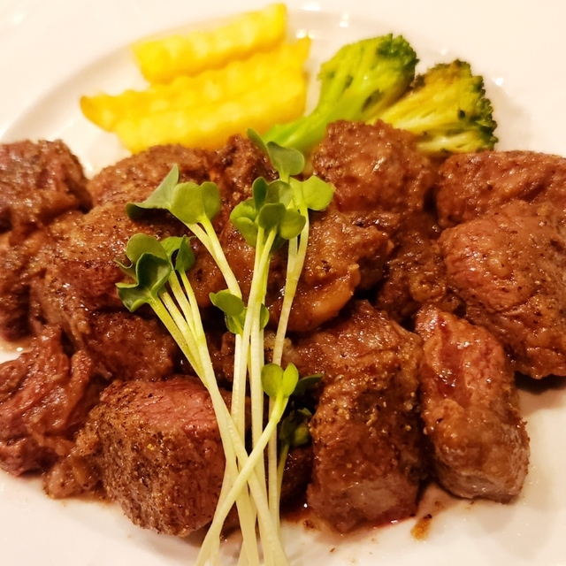 ガーリックステーキ Bullajo（ブラホ）
