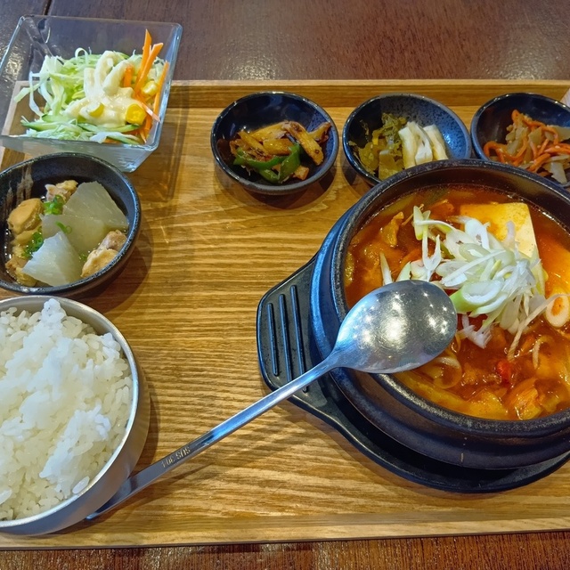 韓国酒場ハルハル