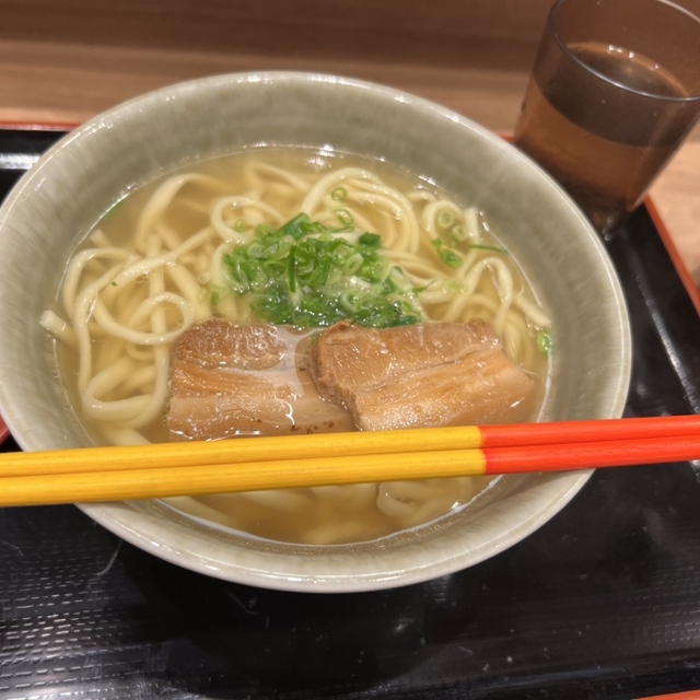 沖縄そば専門 やんばる 有楽町店 (有楽町/沖縄そば)