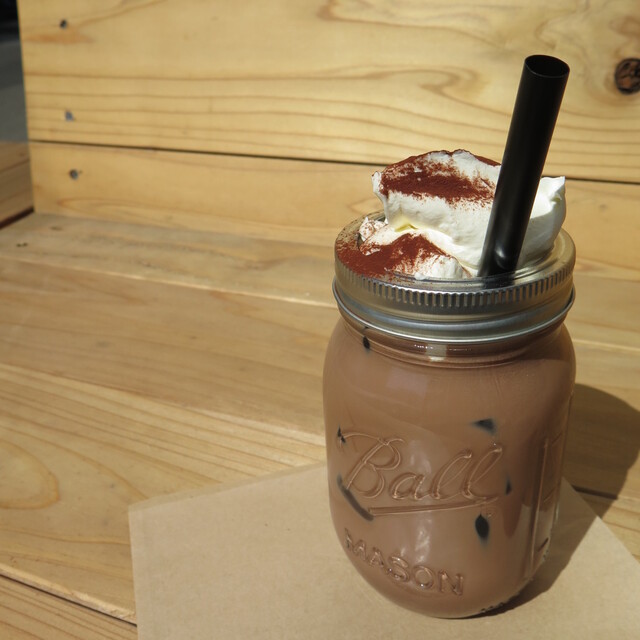 サタデイズ チョコレート ファクトリー カフェ (バスセンター前/カフェ)