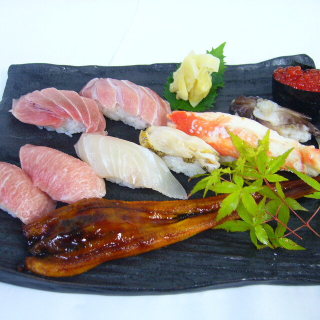 割烹 すぎ山 - 三郷中央（魚介料理・海鮮料理）の写真（食べログが提供するog:image）