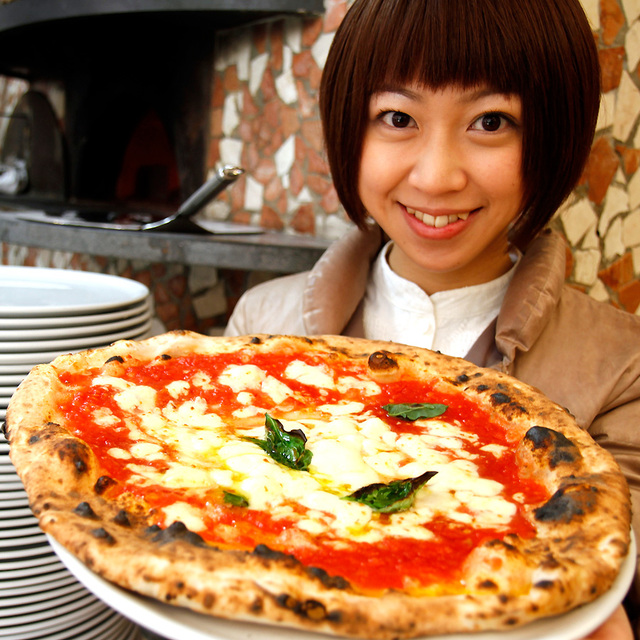ピッツエリア エ トラットリア ダ イーサ Pizzeria E Trattoria Da Isa 中目黒 ピザ 食べログ