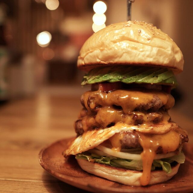 Chatty Chatty チャッティ チャッティ 新宿御苑前 ハンバーガー 食べログ