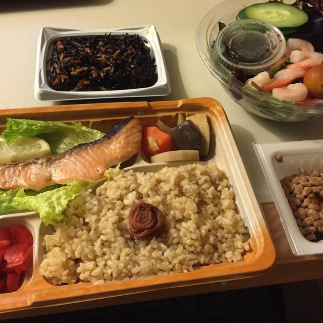 写真 Nijiya Market Ala Moana Store （ニジヤマーケット） アラモアナ/その他 [食べログ]