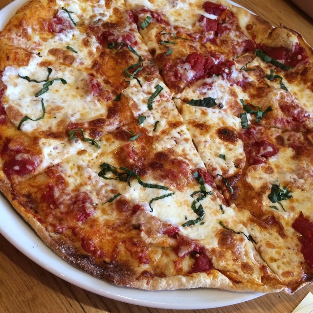 California Pizza Kitchen Kailua Town Center （カリフォルニア・ピザ・キッチン） カイルア(オアフ島)/ピザ 食べログ