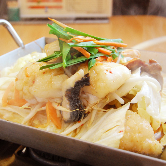 当店イチオシ ミックスホルモン鍋 ホルモン鍋康元 コウゲン 清荒神 もつ鍋 食べログ