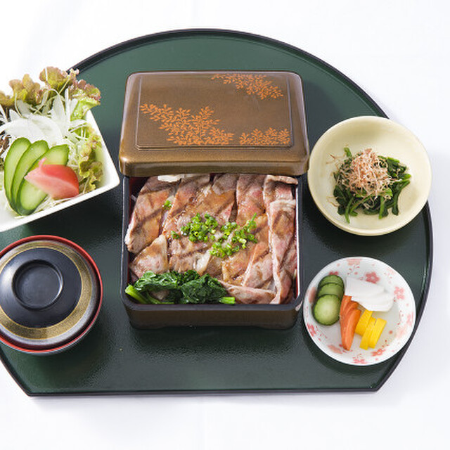レストラン朝霧 餅原 ステーキ 食べログ