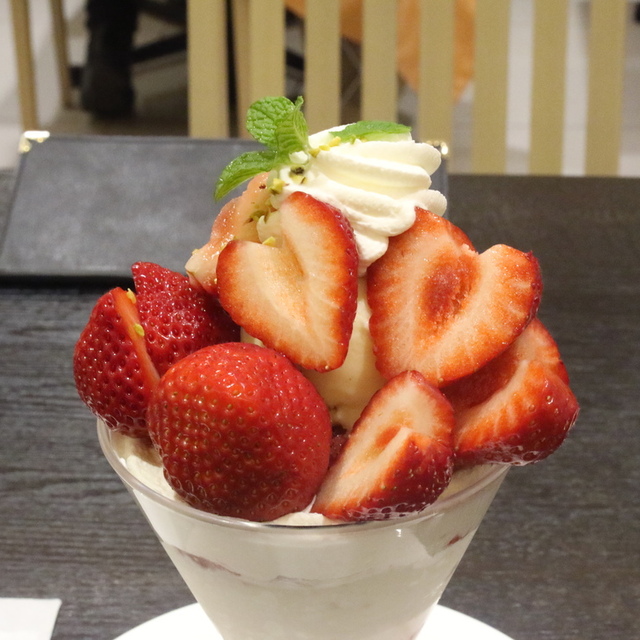 タカノフルーツパーラー 横浜高島屋店 横浜 カフェ 食べログ