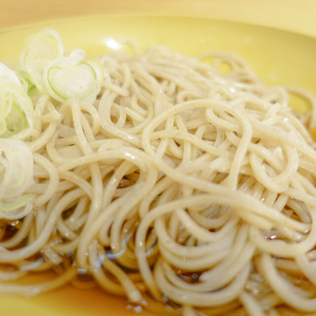 【保存版】東新宿駅の美味しい蕎麦29選！〆の一杯から大人数の宴会まで使えるレビュー◎立ち食い◎深夜まで◎なお店【グルメライターが徹底ガイド】