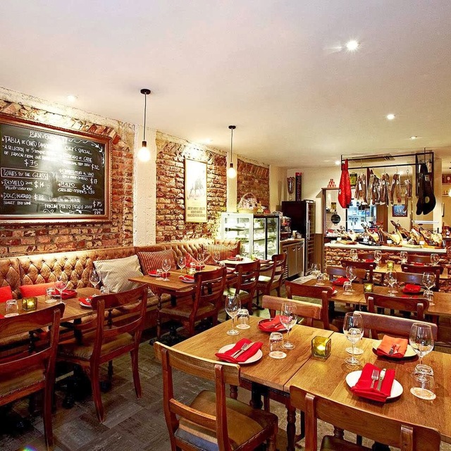 My Little Spanish Place Bukit Timah ホランド・ビレッジ周辺/スペイン料理 食べログ