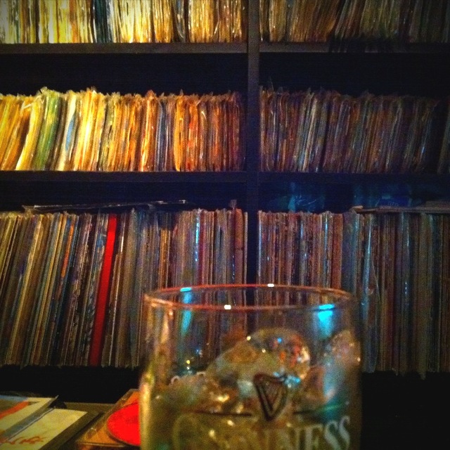 Retro Music Bar Kacky S レトロミュージックバー カッキーズ 学芸大学 バー 食べログ Retro Music Bar Kacky S レトロミュージックバー カッキーズ 学芸大学 バー 食べログ