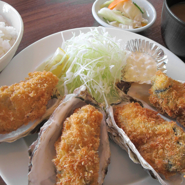 ランチメニュー かき小屋 みなとみらい 桜木町 オイスターバー 食べログ