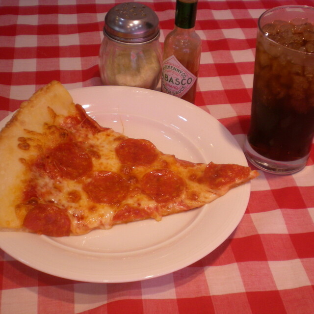 ラッコズ ニューヨークスタイルピザ Rocco S New York Style Pizza 王子駅前 ピザ 食べログ