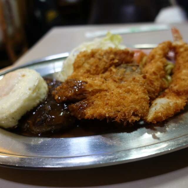 ニューライト (なんば（大阪メトロ）/カレー（その他）)