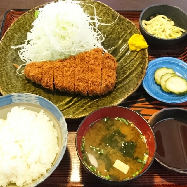 とんかつ小山 西焼津/とんかつ [食べログ]