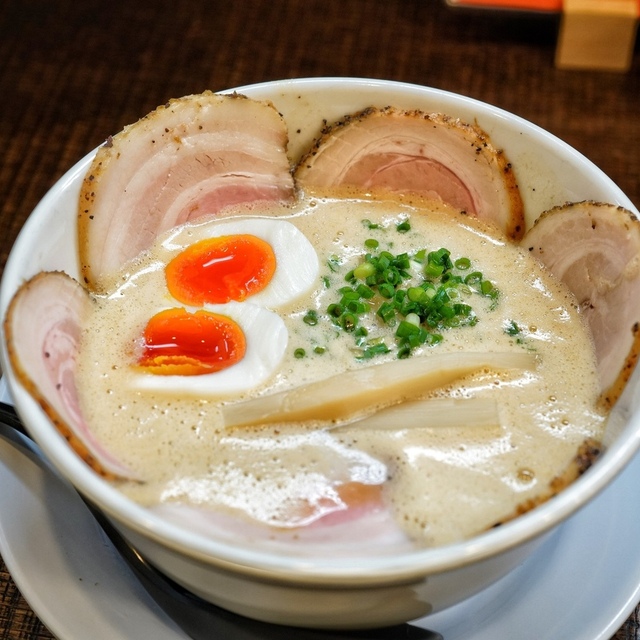 ラーメン家 みつ葉 富雄 ラーメン 食べログ