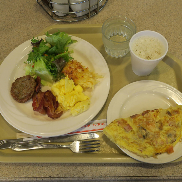 口コミ一覧 Embassy Suites By Hilton Waikiki Beach Walk エンバシー スイーツ バイヒルトン ワイキキ ビーチ ウォーク ワイキキ その他 食べログ