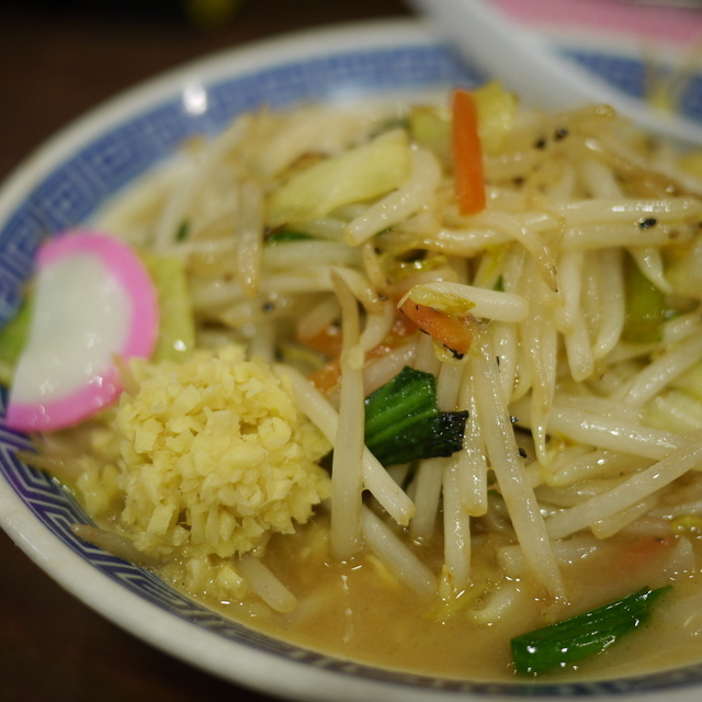 トナリ 丸の内店 - 二重橋前（ラーメン）の写真（食べログが提供するog:image）