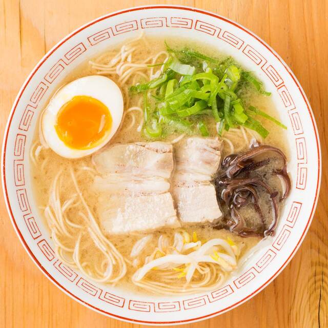 80874732 - 鳥取県のご当地ラーメン鳥取牛骨ラーメン。 牛骨でダシをとったラーメン!! 80874732 - 鳥取県のご当地ラーメン鳥取牛骨ラーメン。 牛骨でダシをとったラーメン!!