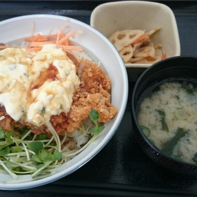 山田食堂 卸団地店 知寄町三丁目 定食 食堂 食べログ