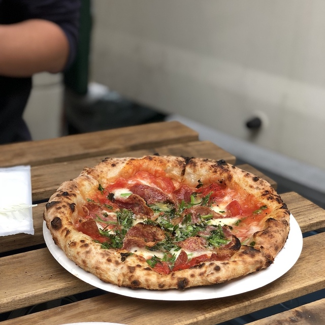 移転 キナリ ピッツァ Kinari Pizza 近鉄奈良 ピザ 食べログ