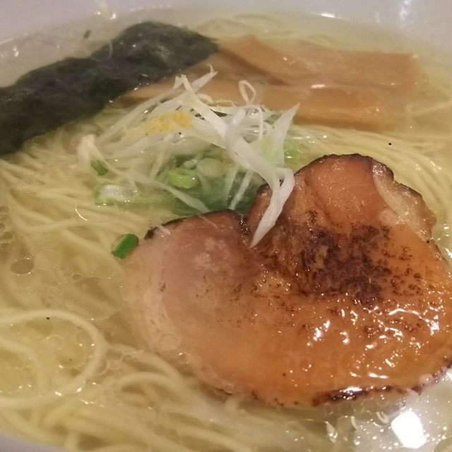 88034557 - 福岡にも実はあった!! ラーメン好きが認めた塩ラーメン店 城 88034557 - 福岡にも実はあった!! ラーメン好きが認めた塩ラーメン店 城
