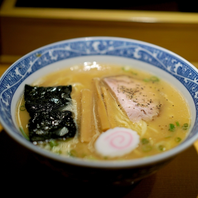 中華そば 青葉 飯田橋店（ちゅうかそばあおば） - 飯田橋（ラーメン）の写真（食べログが提供するog:image）