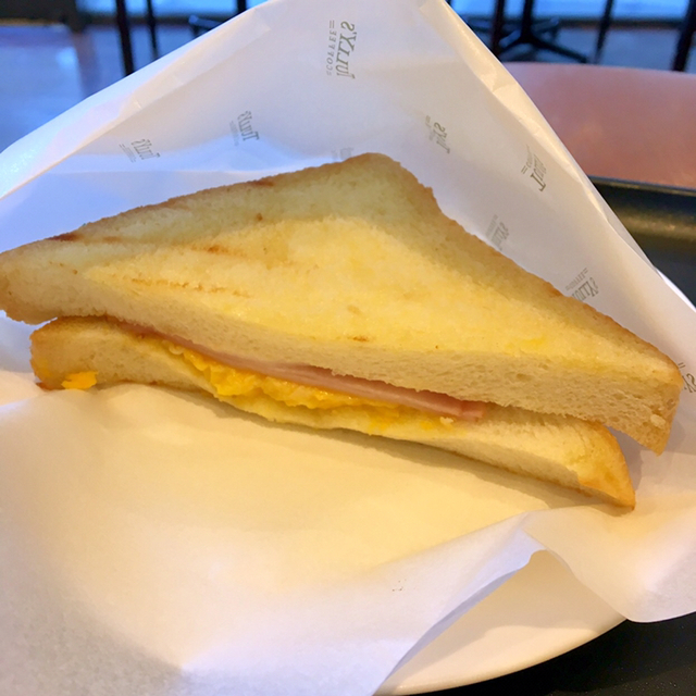 タリーズコーヒー 新宿イーストサイドスクエア店 東新宿 カフェ 食べログ