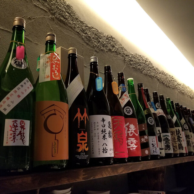 カモシヤ - 西１１丁目（日本酒バー）の写真（食べログが提供するog:image）