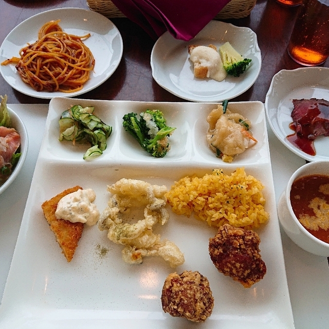 Kagoshima Bold Kitchen 旧店名 フォーリーフガーデン 郡元 南側 バイキング ネット予約可 食べログ