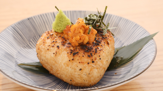魚がし うお助 - 料理写真:ウニ醤油焼きおにぎり