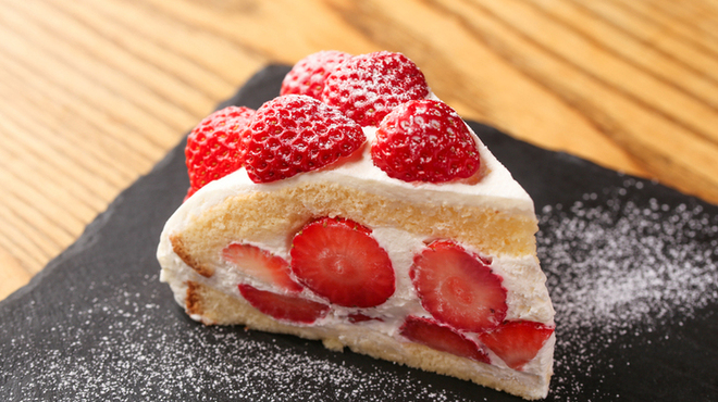 カフェ ラ・ボエム - 料理写真:季節のケーキ ~ズコット~